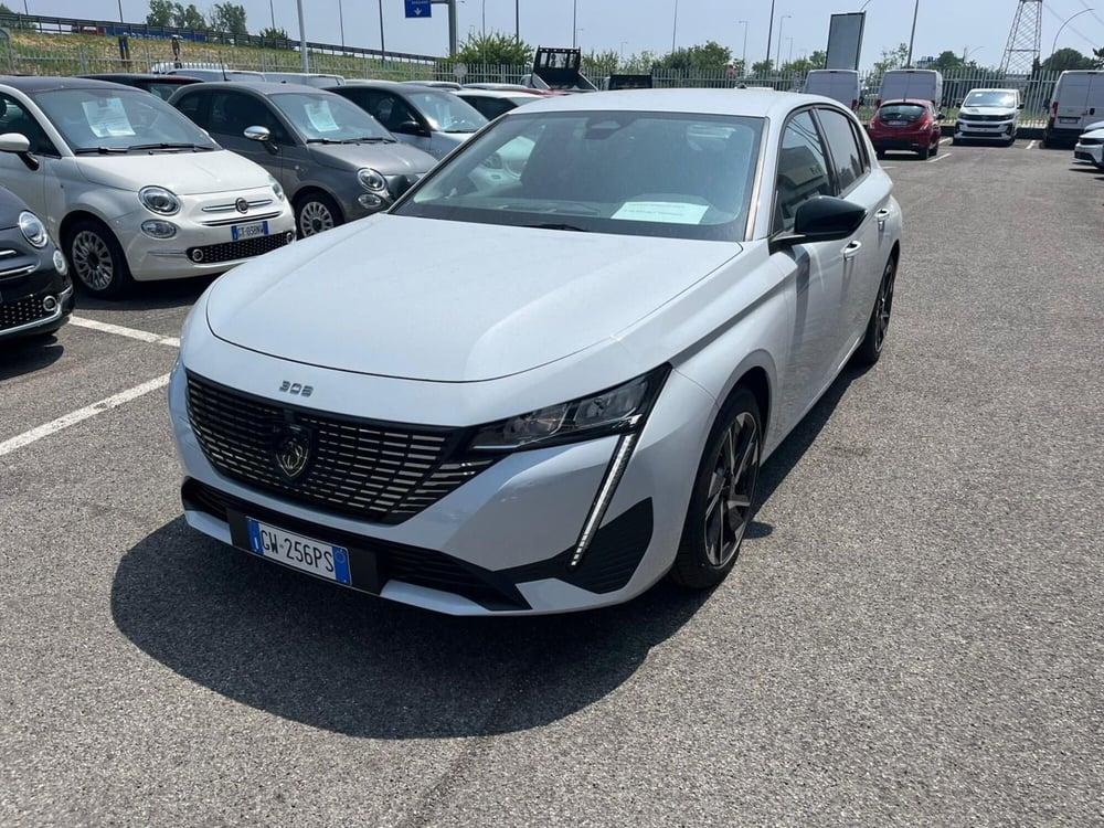 Peugeot 308 nuova a Milano