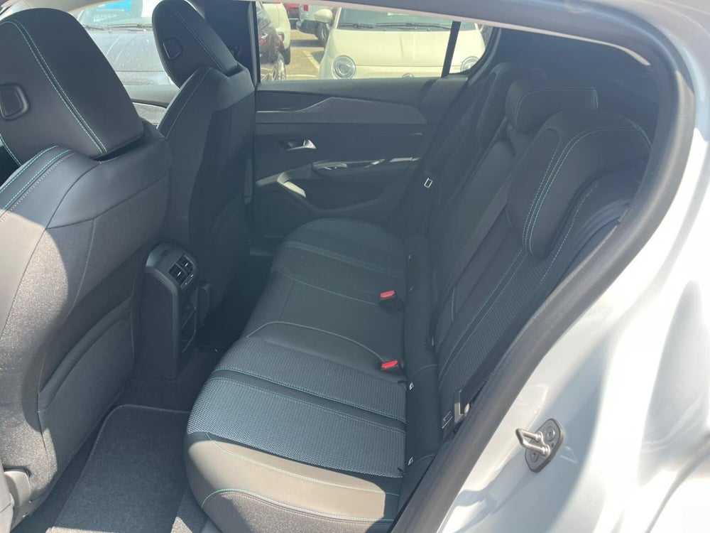 Peugeot 308 nuova a Milano (13)