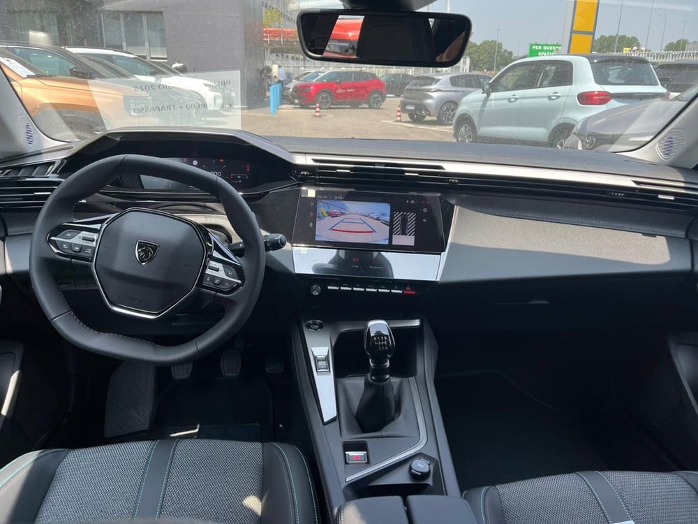 Peugeot 308 nuova a Milano (16)