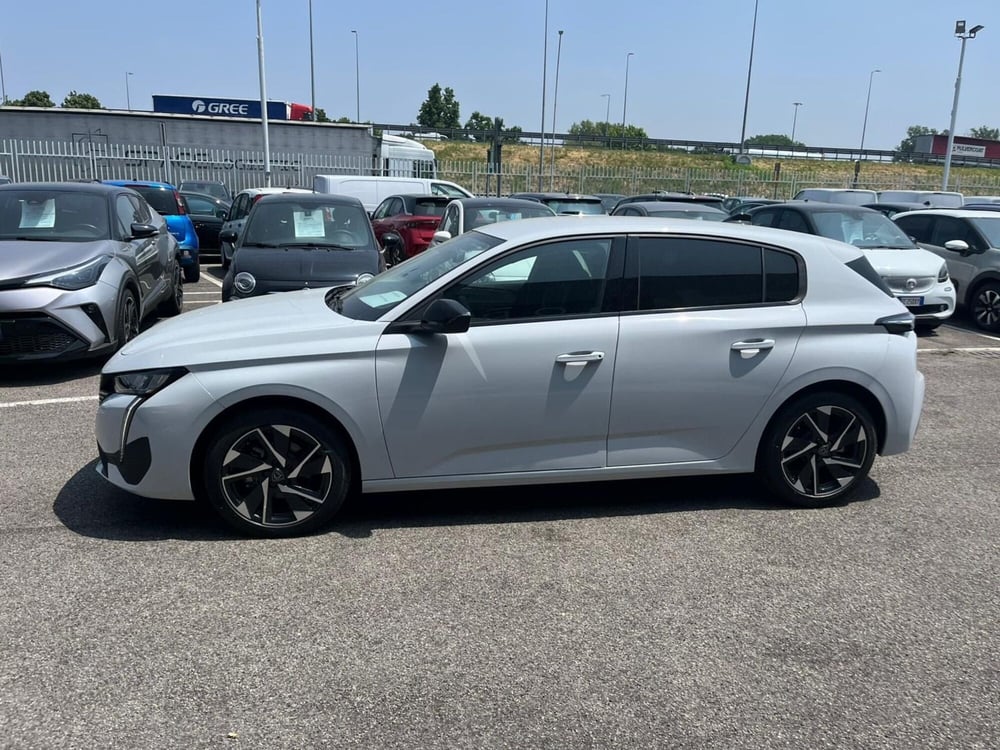 Peugeot 308 nuova a Milano (4)