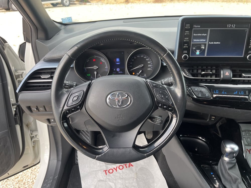 Toyota Toyota C-HR usata a Ragusa (11)
