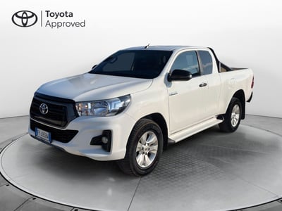 Toyota Hilux 2.D-4D 4WD 2 porte Extra Cab Lounge del 2019 usata a Ragusa