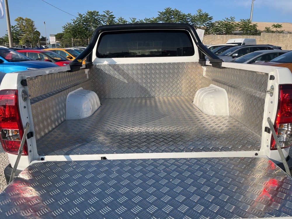 Toyota Hilux usata a Ragusa (6)