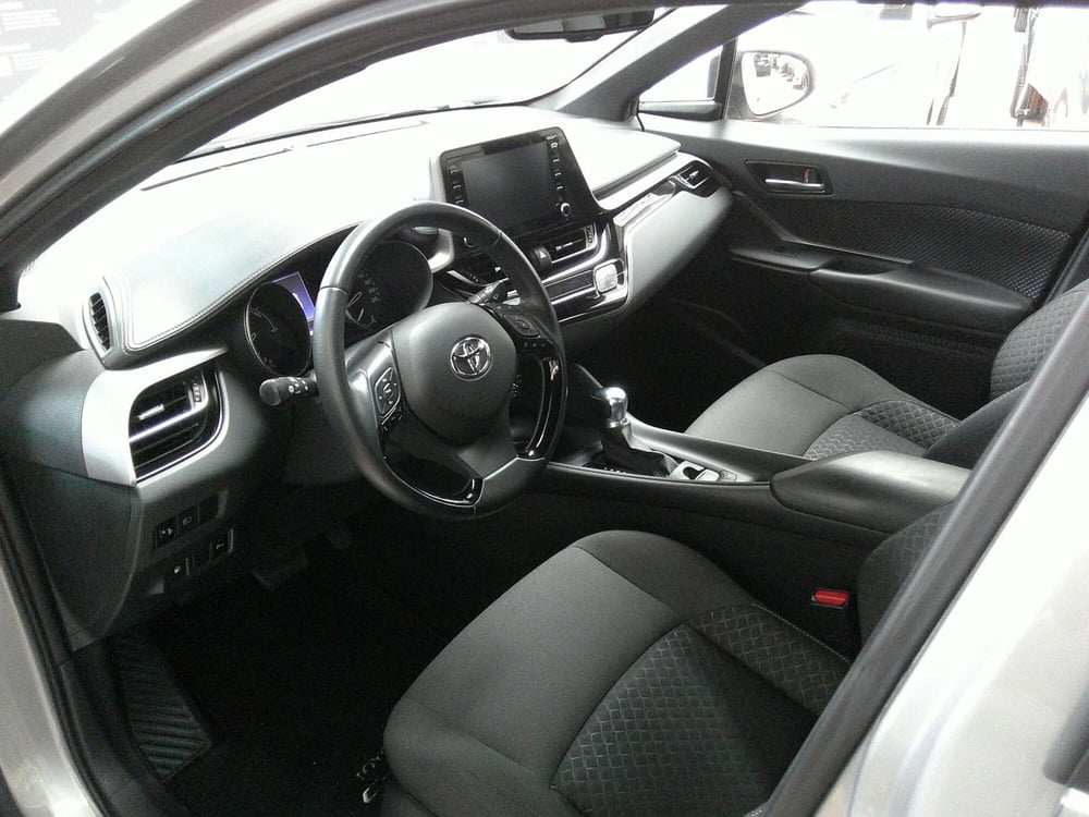 Toyota Toyota C-HR usata a Treviso (11)