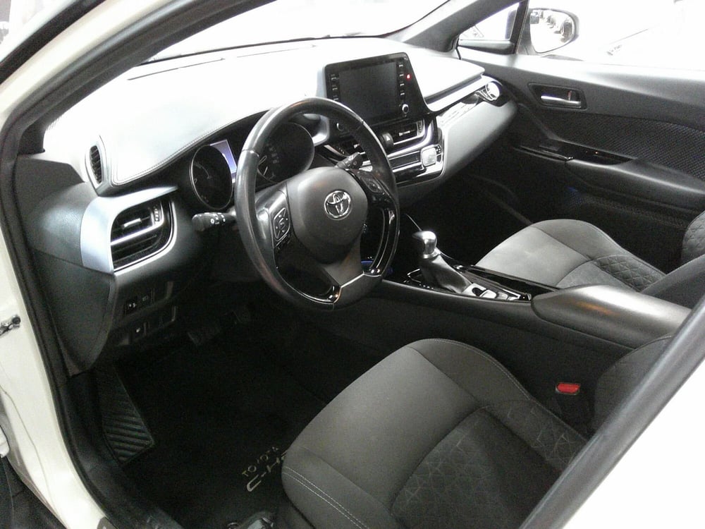 Toyota Toyota C-HR usata a Treviso (12)