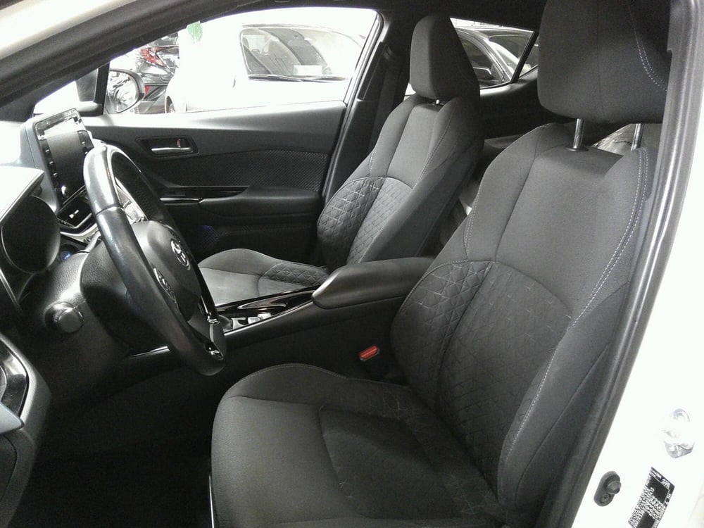 Toyota Toyota C-HR usata a Treviso (13)