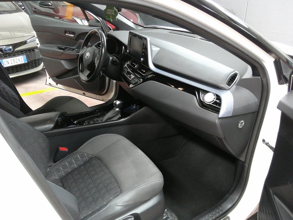 Toyota Toyota C-HR usata a Treviso (14)