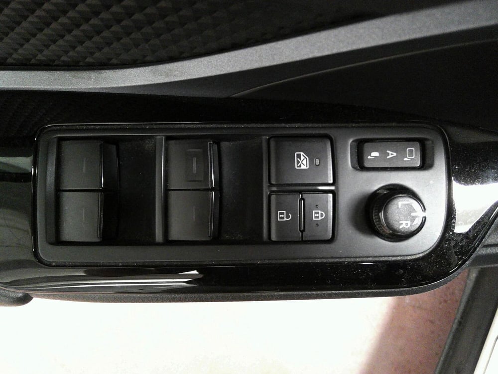 Toyota Toyota C-HR usata a Treviso (17)
