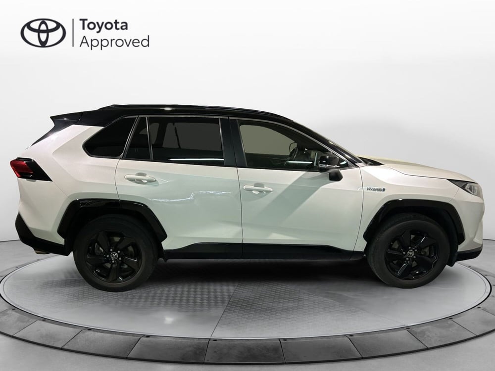 Toyota Rav4 usata a Milano (13)