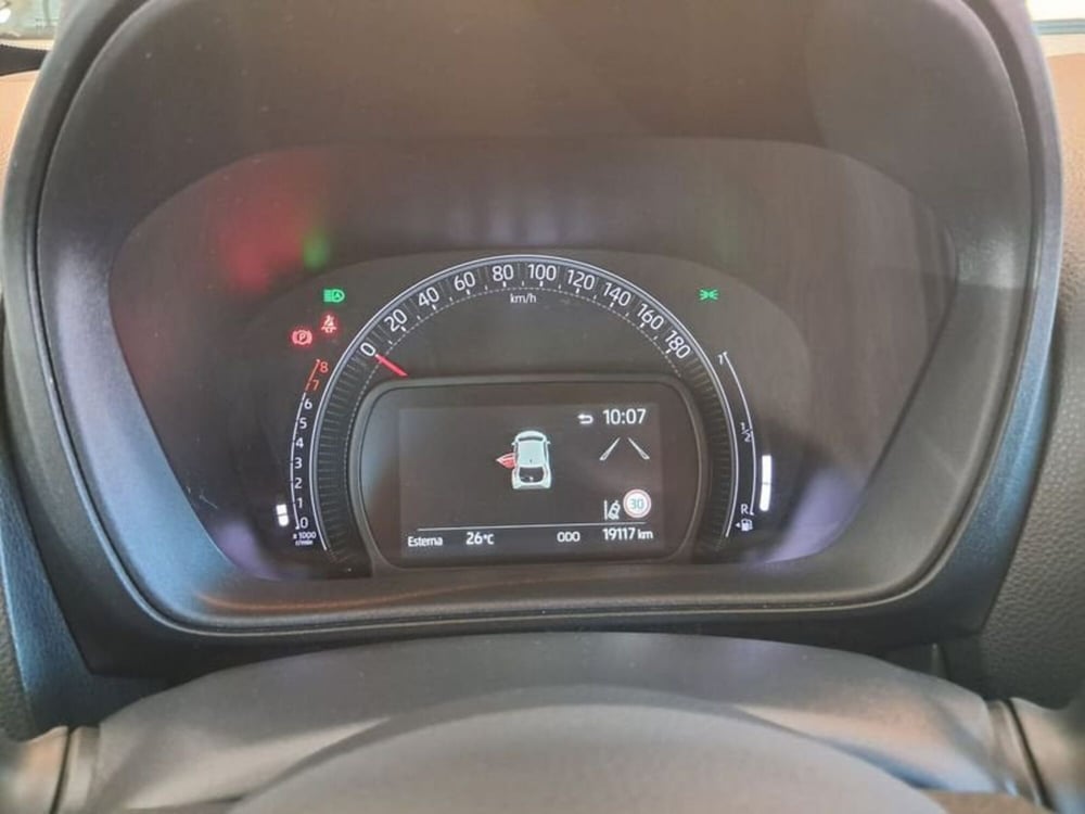 Toyota Aygo X usata a Cagliari (17)