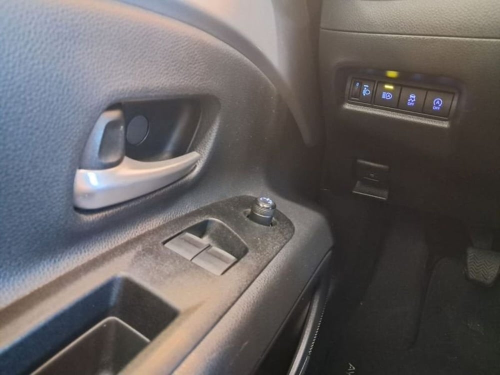 Toyota Aygo X usata a Cagliari (18)