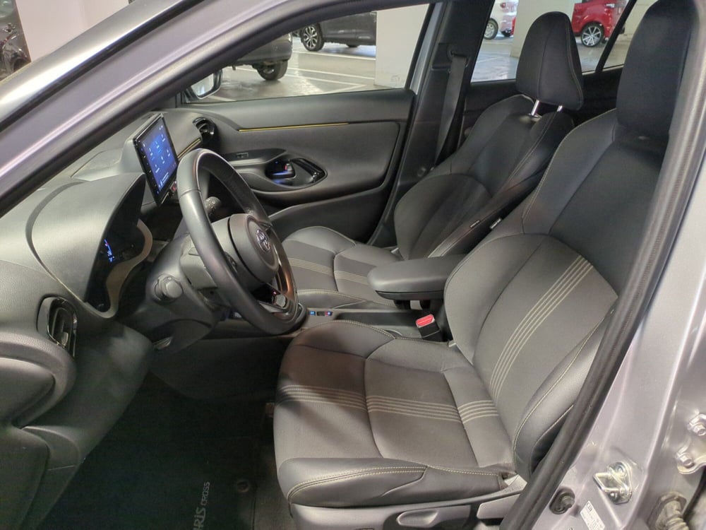 Toyota Yaris Cross usata a Milano (20)