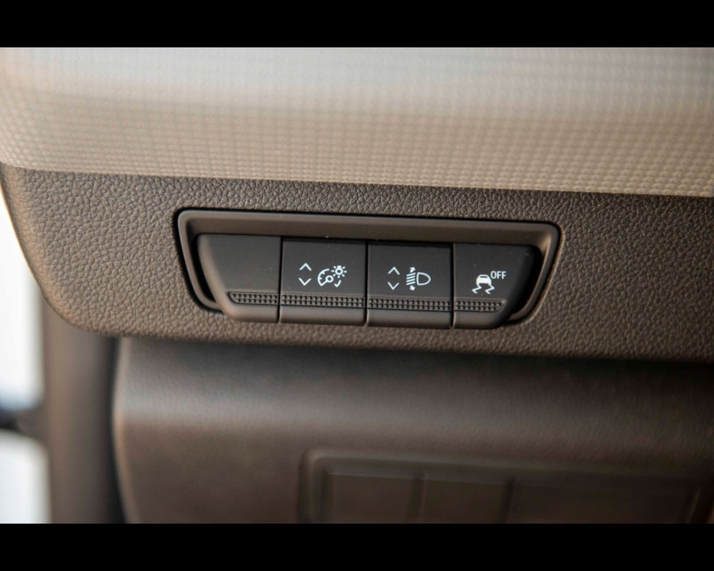 Nissan Townstar nuova a Treviso (16)