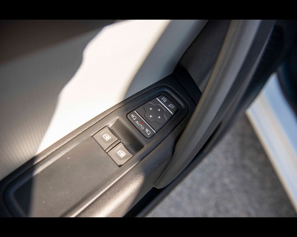 Nissan Townstar nuova a Treviso (15)
