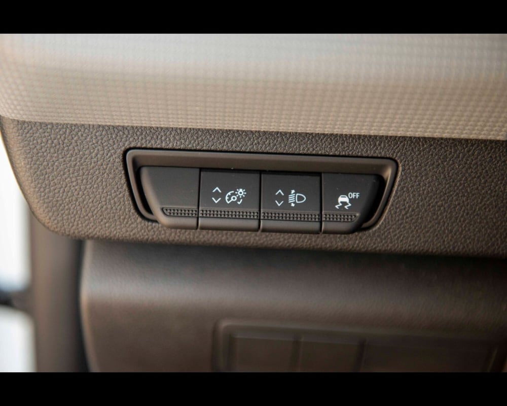 Nissan Townstar nuova a Treviso (16)
