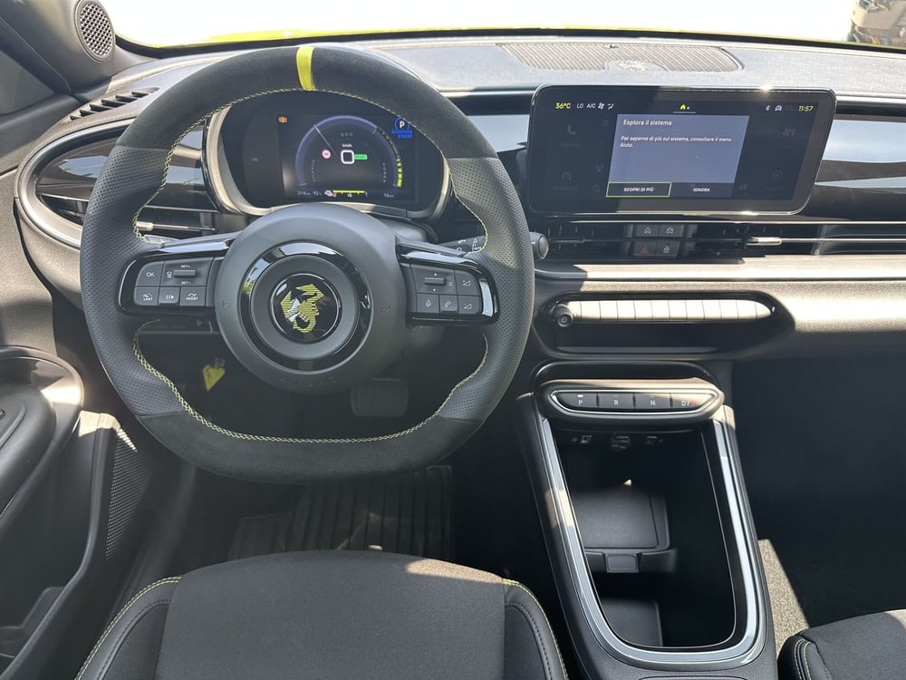 Abarth 600e nuova a Reggio Emilia (8)