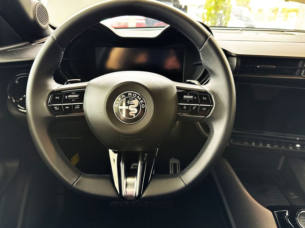 Alfa Romeo Junior nuova a Reggio Emilia (10)