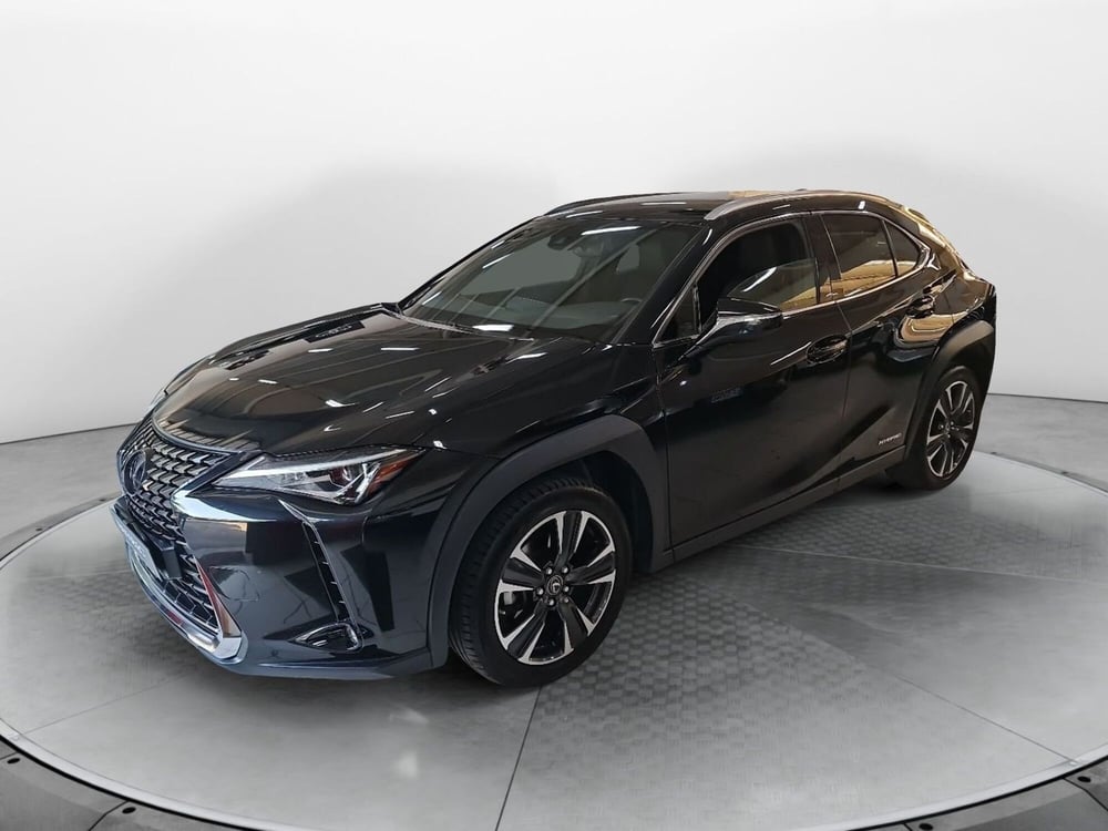 Lexus UX usata a Bologna