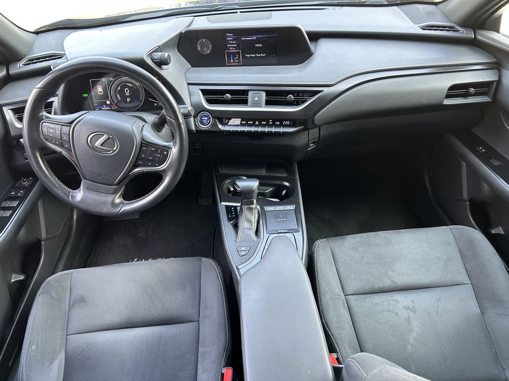 Lexus UX usata a Bologna (11)