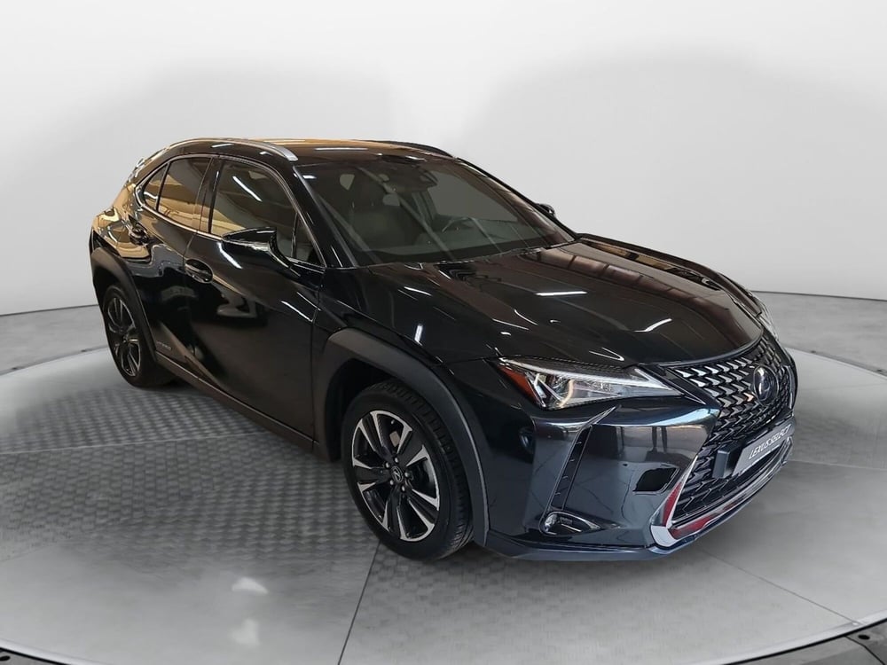 Lexus UX usata a Bologna (3)