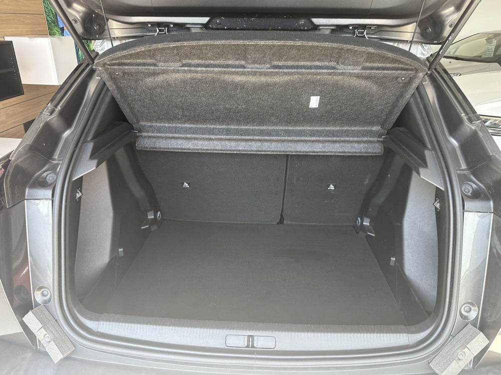 Peugeot 2008 usata a Milano (9)