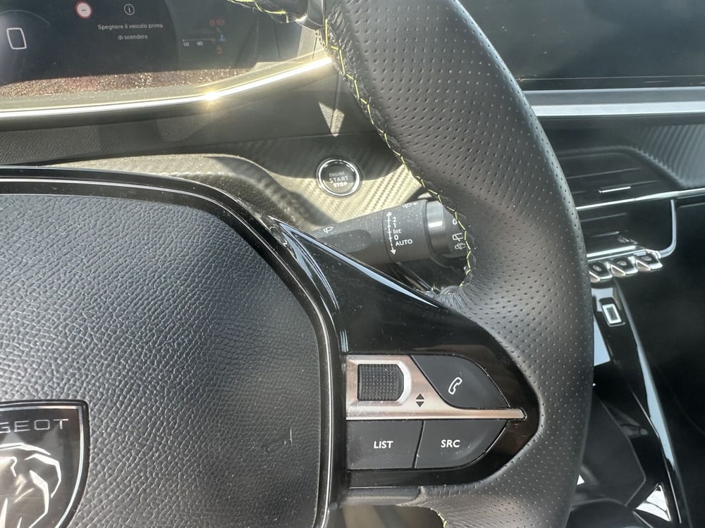 Peugeot 208 usata a Milano (20)