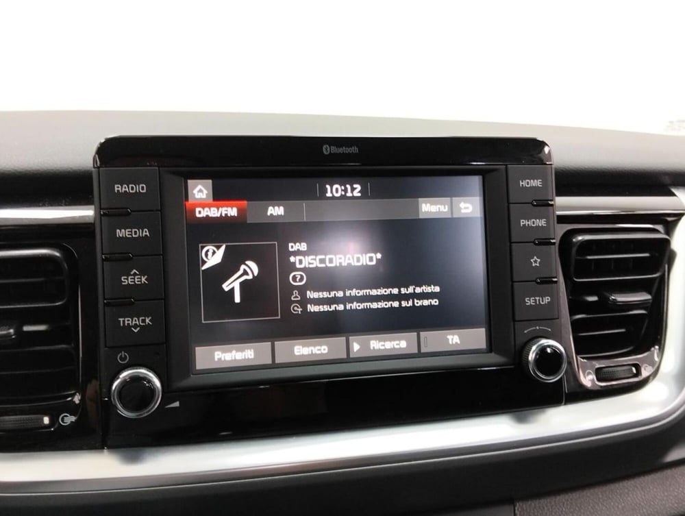 Kia Stonic usata a Como (13)