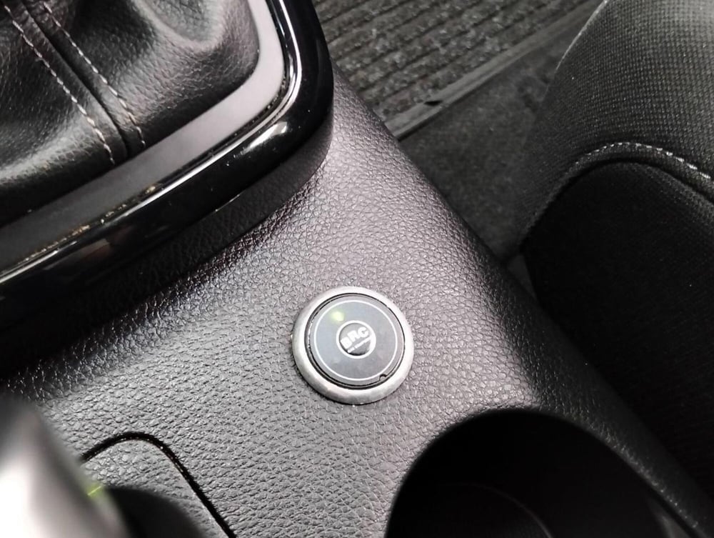 Kia Stonic usata a Como (18)