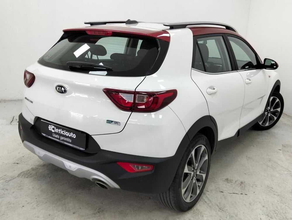 Kia Stonic usata a Como (2)