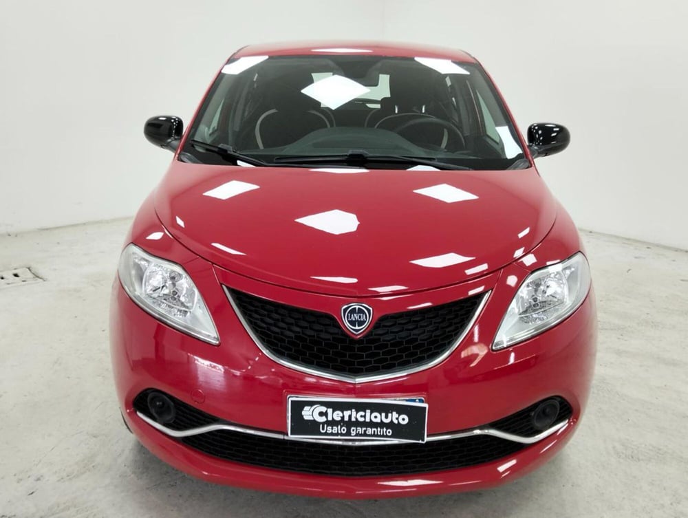 Lancia Ypsilon usata a Como (6)