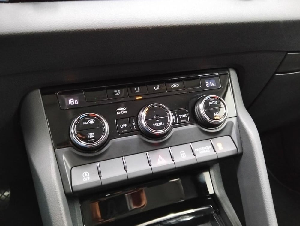 Skoda Karoq usata a Como (13)