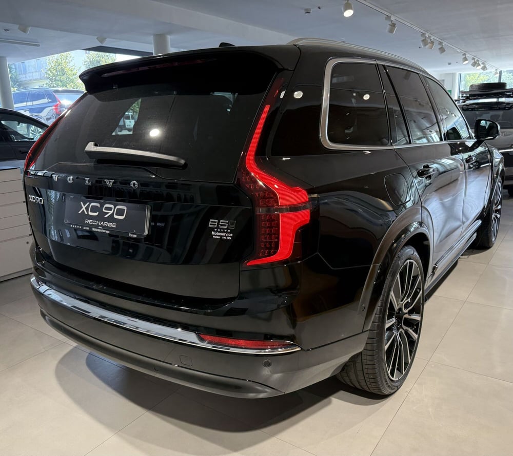 Volvo XC90 nuova a Parma (8)