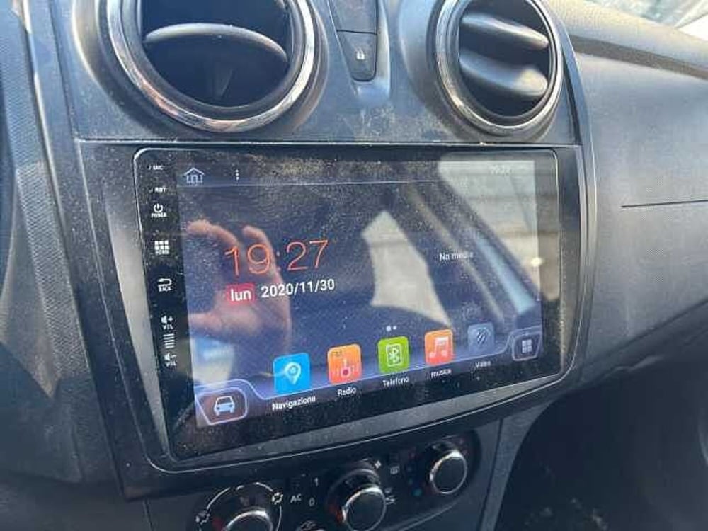 Dacia Sandero usata a Roma (12)
