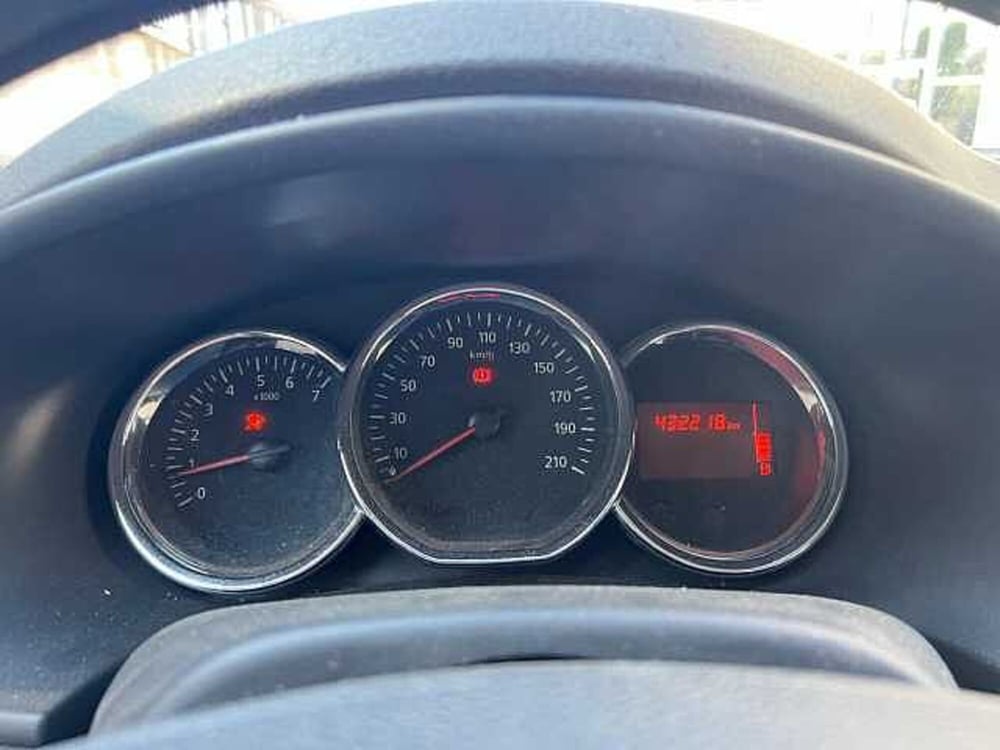 Dacia Sandero usata a Roma (13)