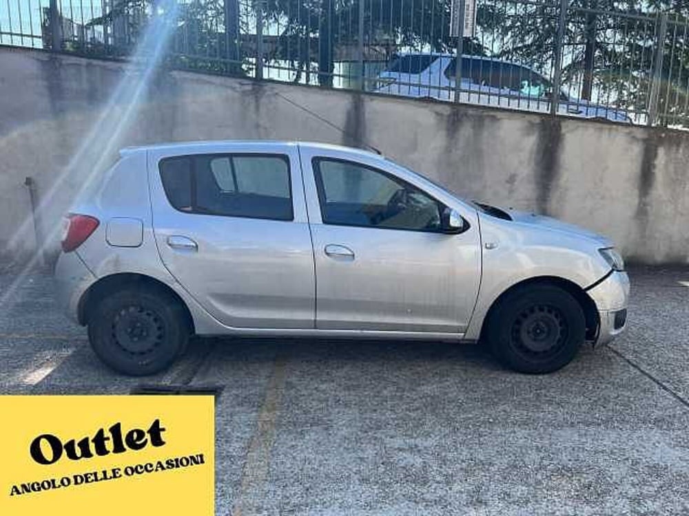 Dacia Sandero usata a Roma (5)