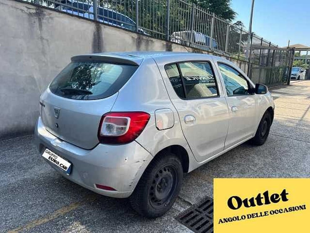 Dacia Sandero usata a Roma (6)