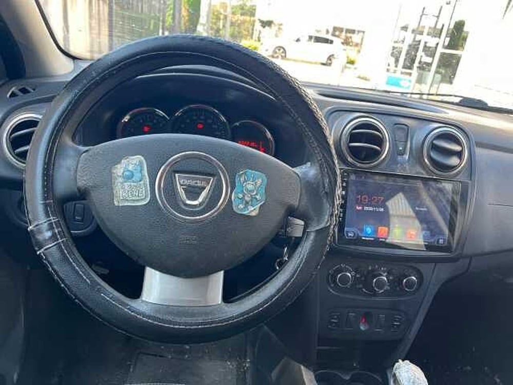Dacia Sandero usata a Roma (9)