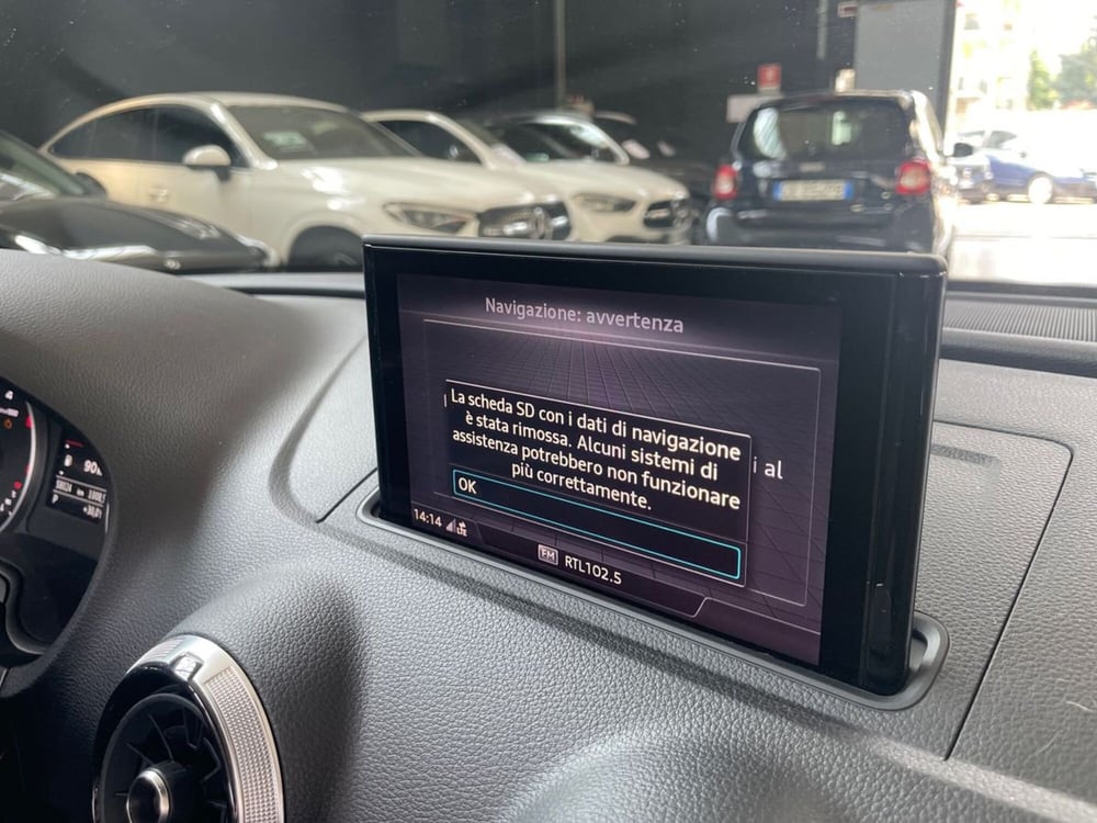 Audi A3 Cabrio usata a Milano (12)