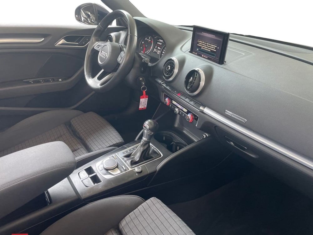Audi A3 Cabrio usata a Milano (15)