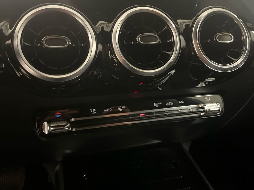 Mercedes-Benz GLA SUV usata a Monza e Brianza (14)