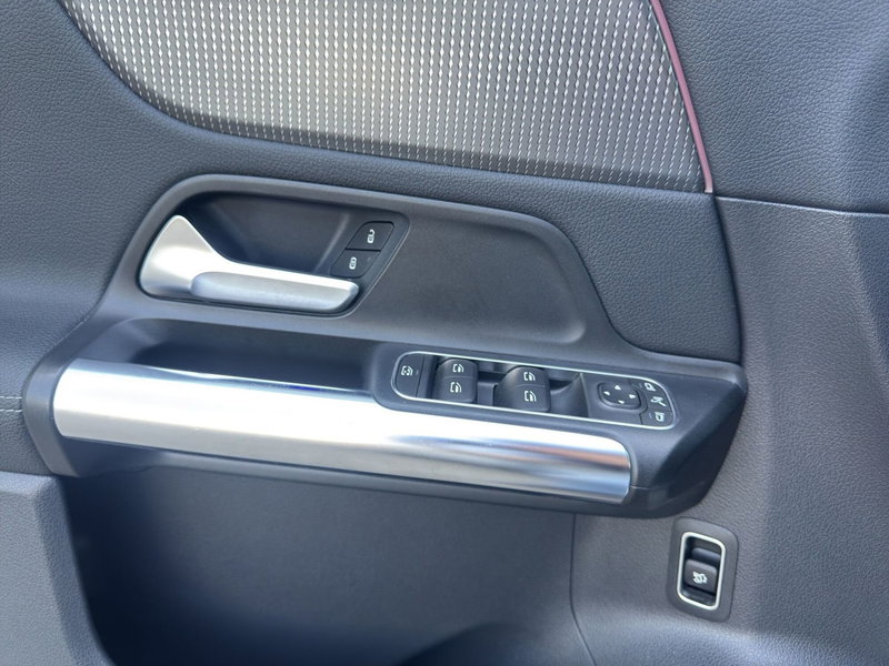 Mercedes-Benz GLA SUV usata a Cosenza (12)