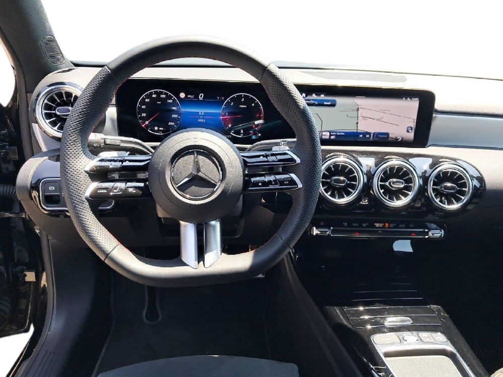 Mercedes-Benz Classe A usata a Salerno (13)