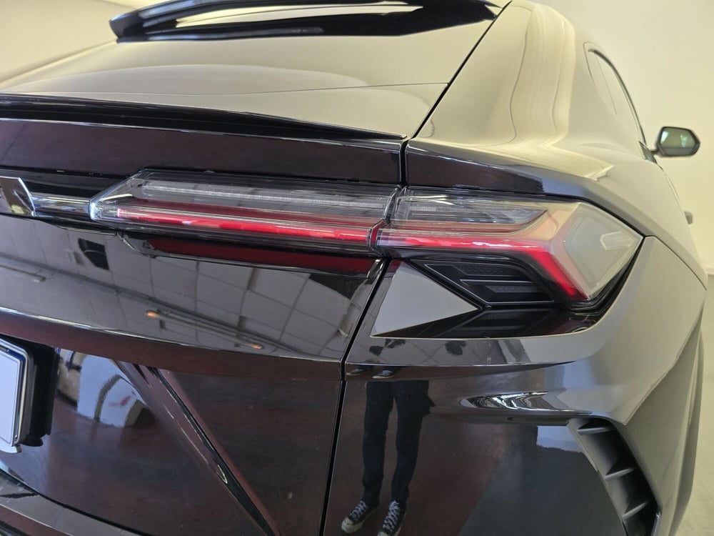 Lamborghini Urus usata a Bologna (16)