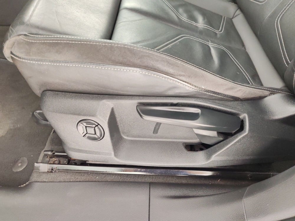 Audi Q3 Sportback usata a Massa-Carrara (8)