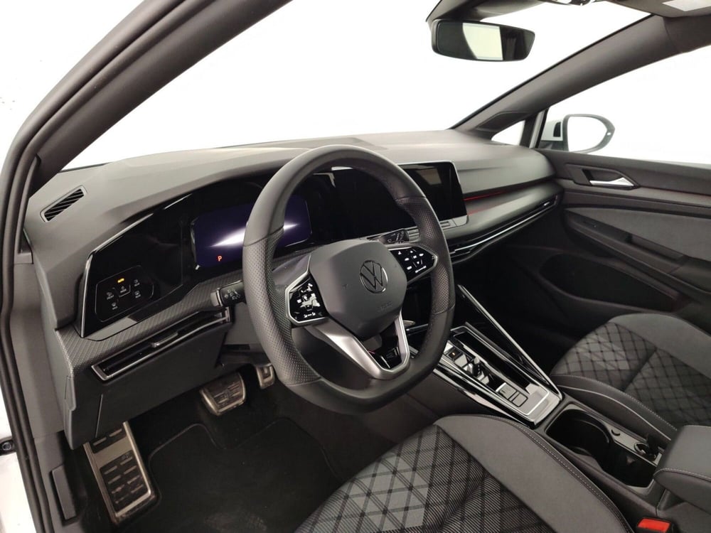 Volkswagen Golf usata a Massa-Carrara (8)