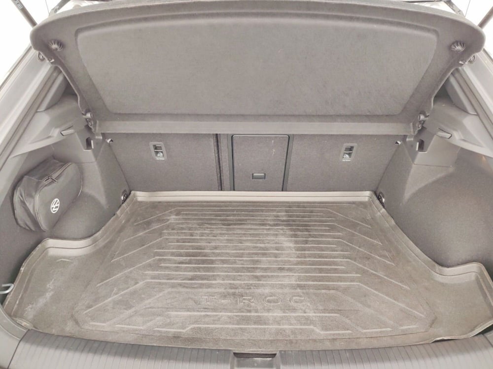 Volkswagen T-Roc usata a Massa-Carrara (16)