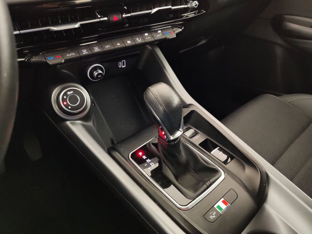 Alfa Romeo Tonale usata a Massa-Carrara (11)