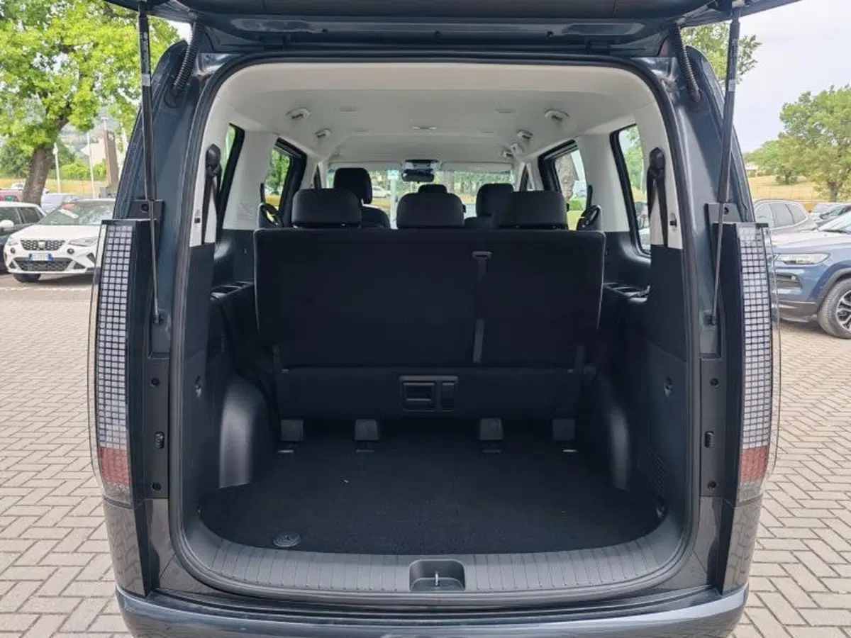 Hyundai Staria nuova a Perugia (9)