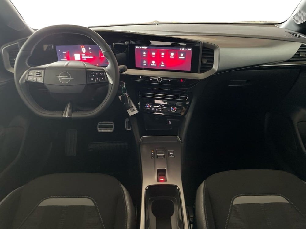 Opel Mokka nuova a Salerno (11)