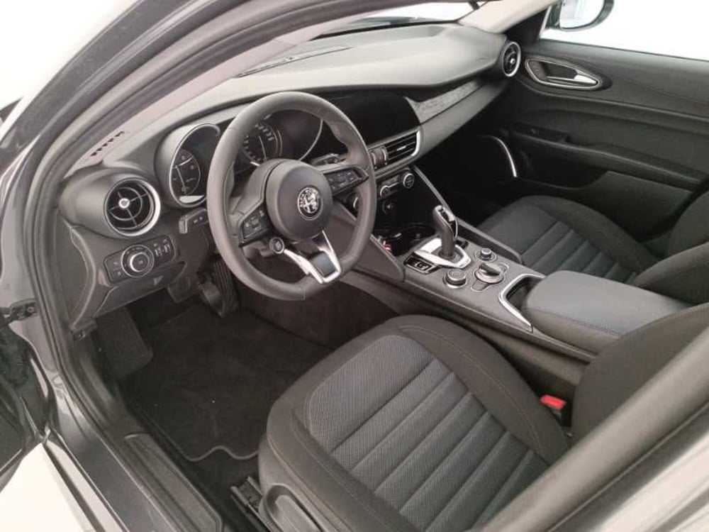 Alfa Romeo Giulia usata a Treviso (10)